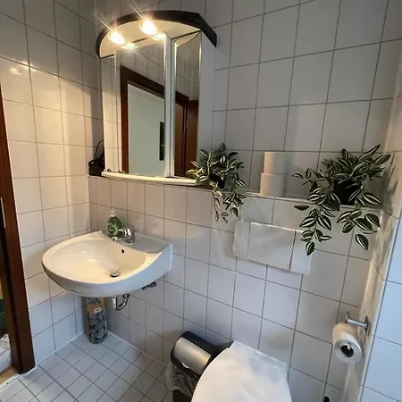 6 Am Stuttgarter Flughafen-messe 3* Leinfelden-Echterdingen